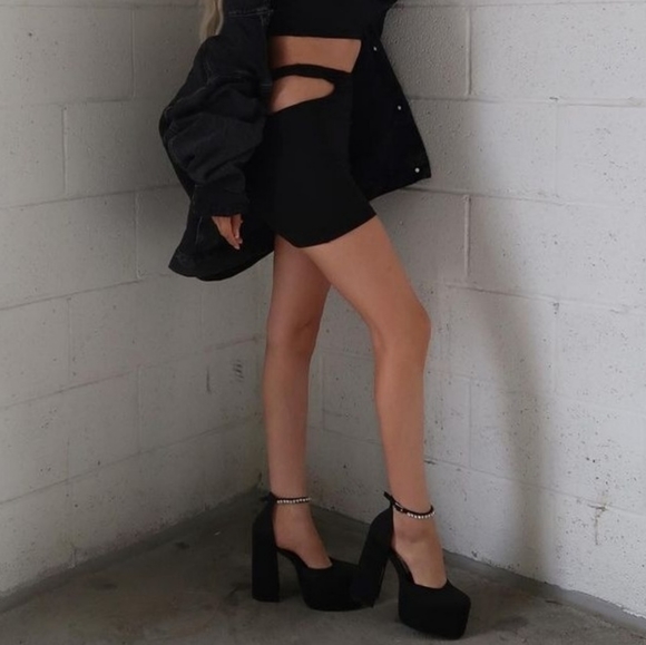 8.5, 9, 10 & 11🖤𝑴𝑬𝑫𝑼𝑺𝑨 𝑨𝑬𝑽𝑰𝑻𝑨𝑺 𝑷𝑳𝑨𝑻𝑭𝑶𝑹𝑴 - Picture 9 of 11